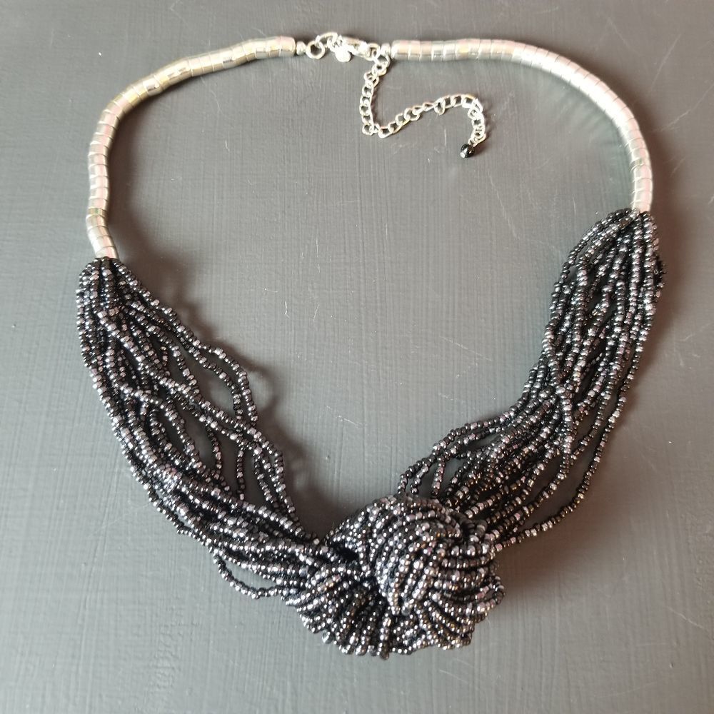 Premier Designs Knotted Bead Necklace